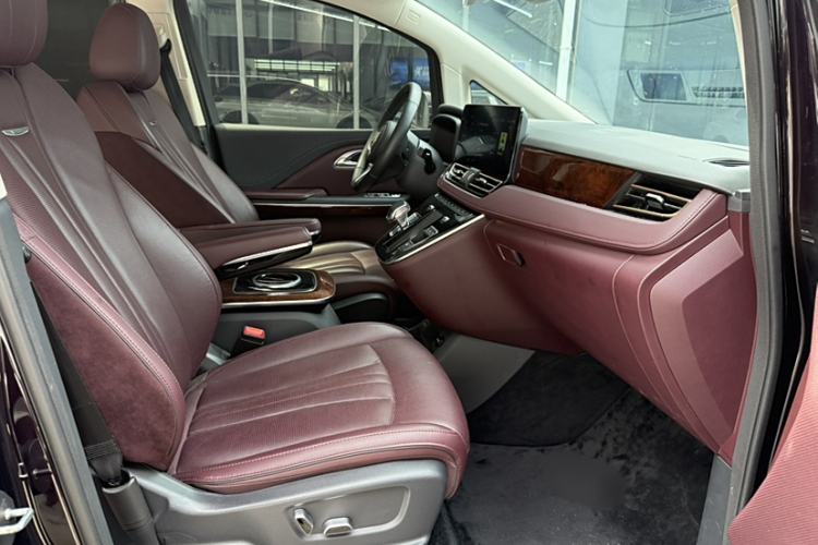 Used Hongqi HQ9 2023 2.0T Smart Connect Flagship Edition
