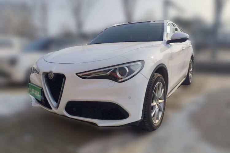 Used Alfa Romeo Stelvio 2017 2.0T 200HP Luxury Edition