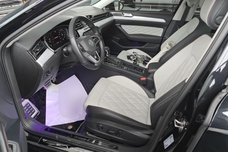 Used Volkswagen Magotan 2023 2 Million Units Limited Edition 330TSI DSG Leading Version