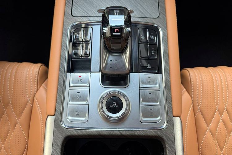 Used Tank 500 New Energy 2025 Hi4-Z
