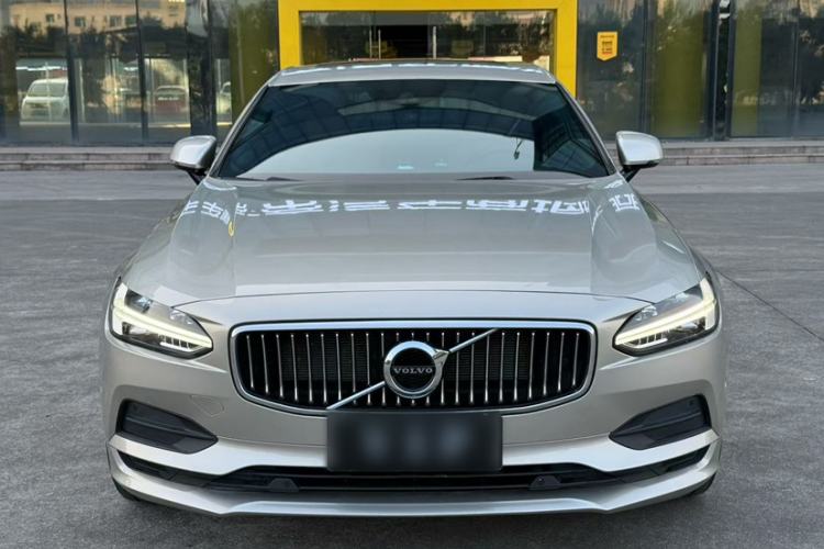 Used Volvo S90 2018 T4 Zhiyi Edition