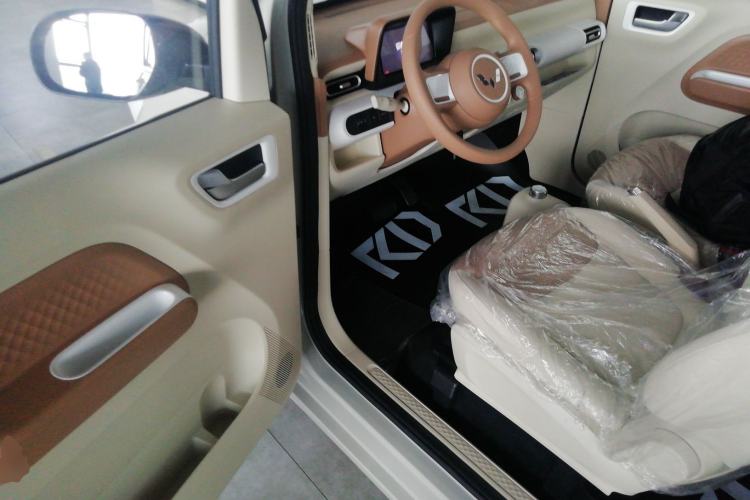 Used Wuling Hongguang MINIEV 2024 3rd Generation 215km Youth Edition
