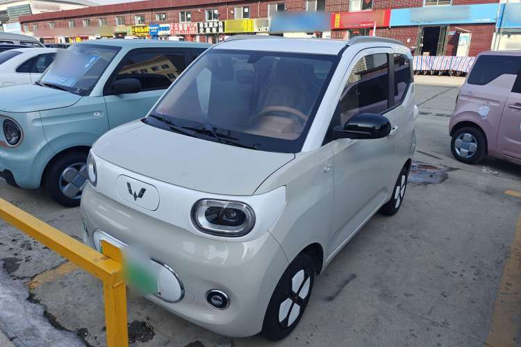 Used Wuling Hongguang MINIEV 2024 3rd Generation 215km Advanced Version
