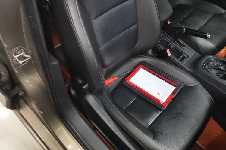 Used Volkswagen Sagitar 2017 230TSI Automatic Comfort Version
