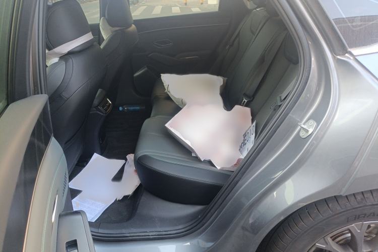 Used BYD Qin L 2025 DM-i Smart Drive 80KM Leading Model
