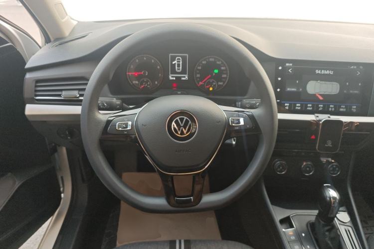 Used Volkswagen Lavida 2022 1.5L Automatic Fashion Edition
