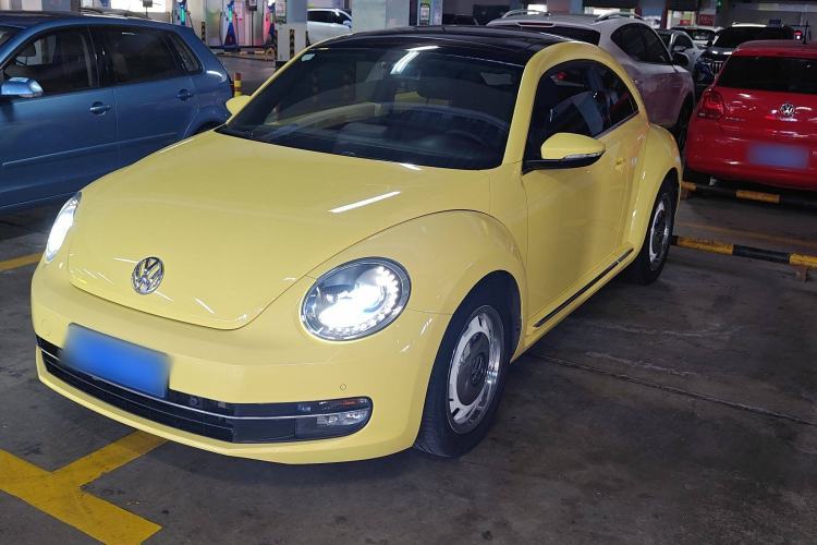 Used Volkswagen Beetle 2015 180TSI model
