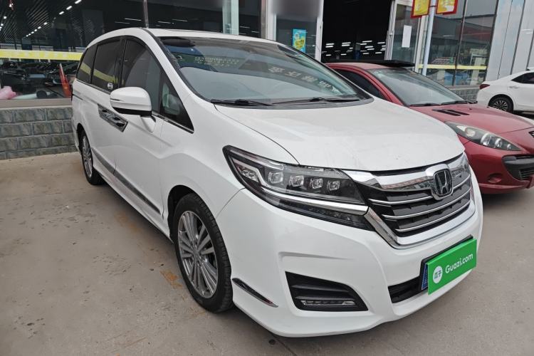 Used Honda Elysion 2016 2.4L Supreme Edition
