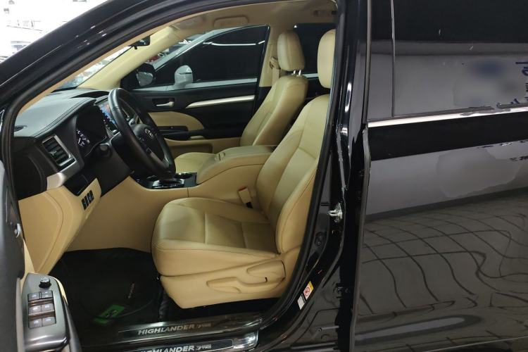 Used Toyota Highlander 2018 2.0T Four-Wheel Drive Elite Edition 7 Seats China VI Standard
