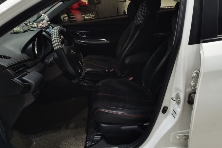 Used Toyota YARiS L 2015 1.5E Automatic Charm Edition
