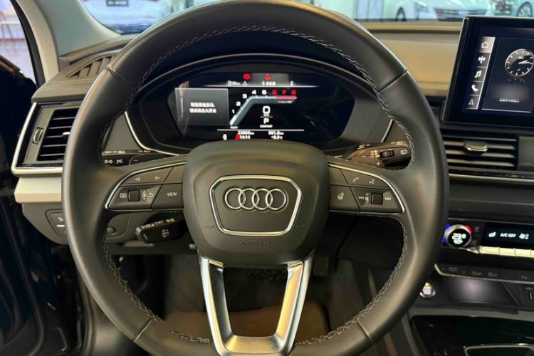 Used Audi Q5L 2022 40T Fashionable and Dynamic Model
