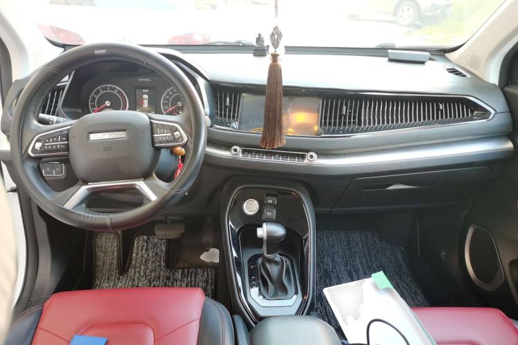 Used Haval H2s 2018 Red-Label 1.5T Dual-Clutch ZhiShang Model
