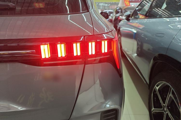 Used Lynk & Co 06 EM-P 2022 PHEV 84 km Range Pro Version
