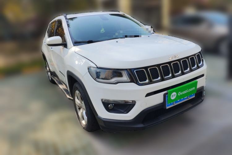 Used  Compass 2017 200T Automatic Family Edition
