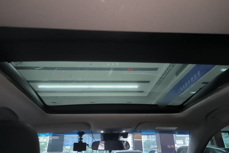 Used Toyota Camry 2019 Dual-Engine 2.5 HG Luxury Edition China VI Standard