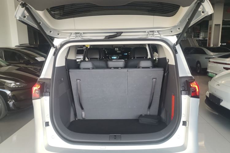 Used Buick GL8 New Energy 2025 Lushang First-Drive Edition 7-Seater