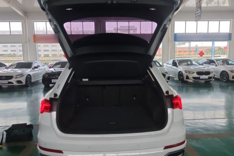 Used Audi Q3 2019 40 TFSI Fashion Dynamic Model