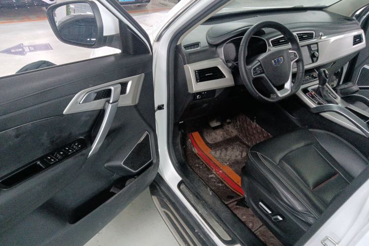 Used Geely Auto Emgrand X7 Sport 2018 1.8TD Automatic Two-Wheel Drive Smart Connect 4G Internet Edition
