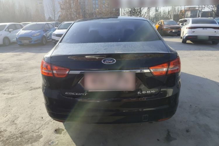 Used Ford Escort 2015 1.5L Automatic Fashion Model