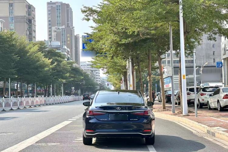 Used Lexus ES 2018 200 Excellence Edition China V Standard
