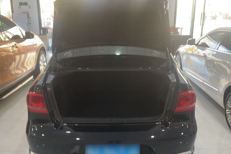 Used Volkswagen Magotan 2016 1.8TSI Luxury Comfort Model
