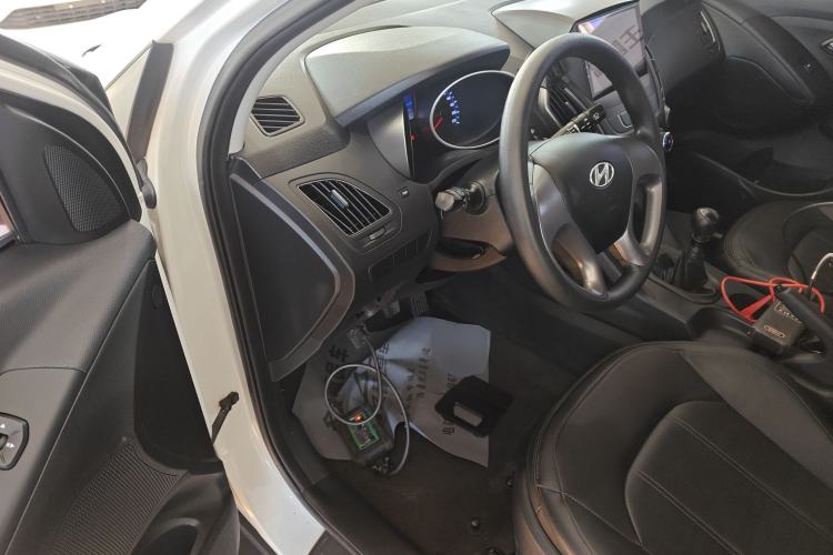 Used Hyundai ix35 2015 2.0L Manual Two-Wheel Drive Comfort Version China IV Standard
