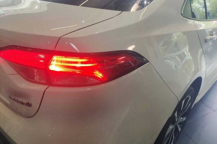 Used Toyota Levin 2022 Dual-Motor 1.8H E-CVT Sport Edition
