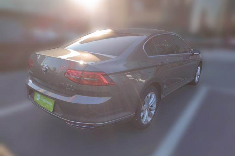 Used Volkswagen Magotan 2018 330TSI DSG Luxury Model
