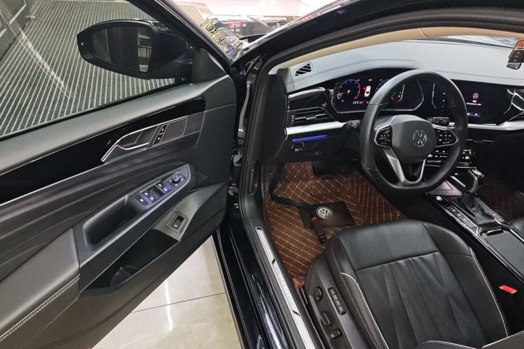 Used Volkswagen Passat 2022 330TSI Starry Luxury Edition