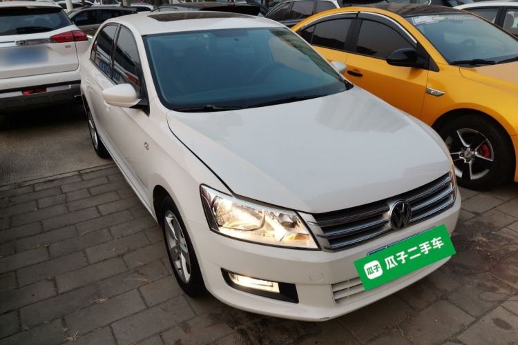 Used Volkswagen Santana 2015 1.4L Manual Comfort Edition
