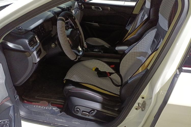 Used Lynk & Co 02 2019 1.5T DCT Two-Wheel Drive Pro Edition China VI Standard
