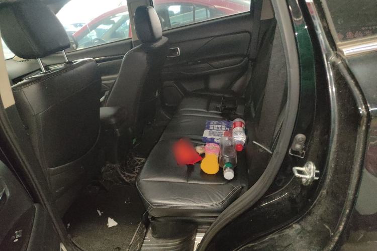 Used Mitsubishi Outlander 2018 2.0L Two-Wheel Drive Glory Edition 5 Seats