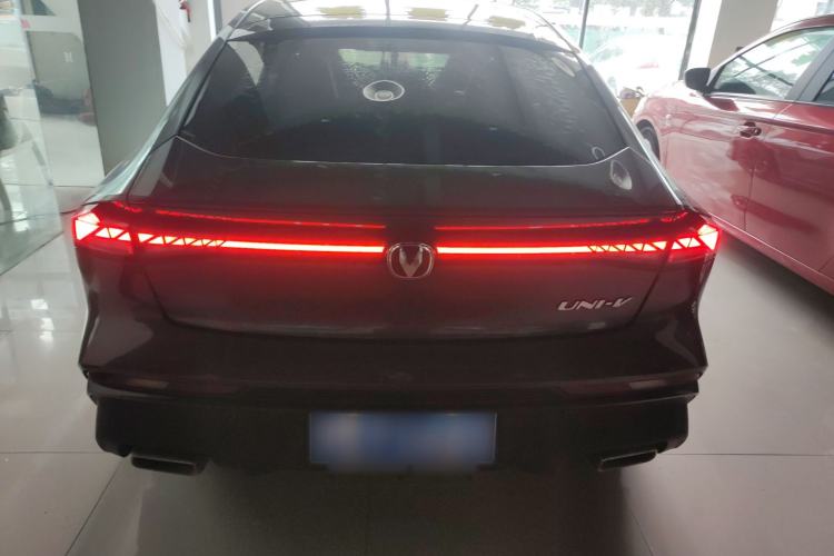 Used Changan UNI-V 2024 1.5T Prestige Edition
