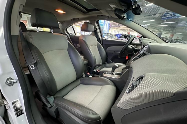 Used Chevrolet Cruze 2013 1.8L SE AT
