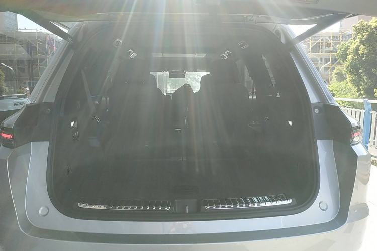 Used Li Auto L9 2022 Max model
