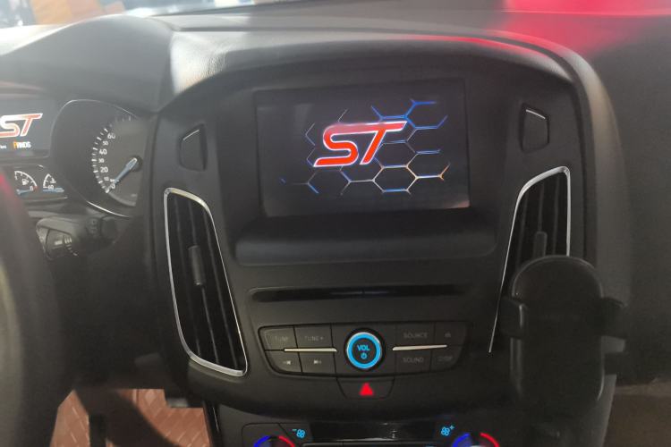 Used Ford Focus 2018 Hatchback Classic EcoBoost 180 Automatic Elite Model