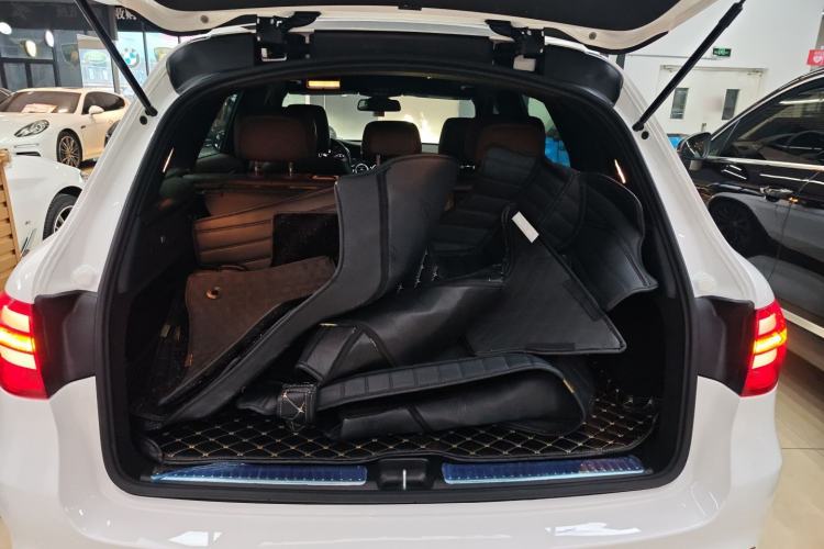 Used Mercedes-Benz GLC 2019 GLC 260 L 4MATIC Dynamic Model