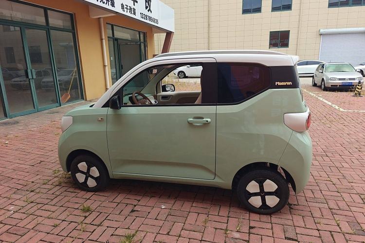 Used Wuling Hongguang MINIEV 2024 3rd Generation 215km Advanced Version
