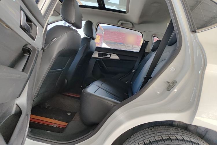 Used Haval H2 2018 Chuanxiang Edition 1.5T Dual-Clutch Two-Wheel Drive Fashion Model China V Standard