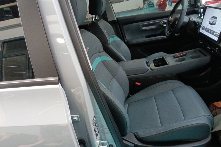 Used AION Y 2023 Younger Star Edition