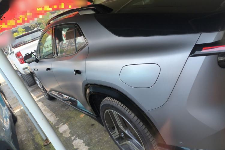 Used  E07 2025 All-Electric 4x4 90kWh Ultra High-Performance Edition
