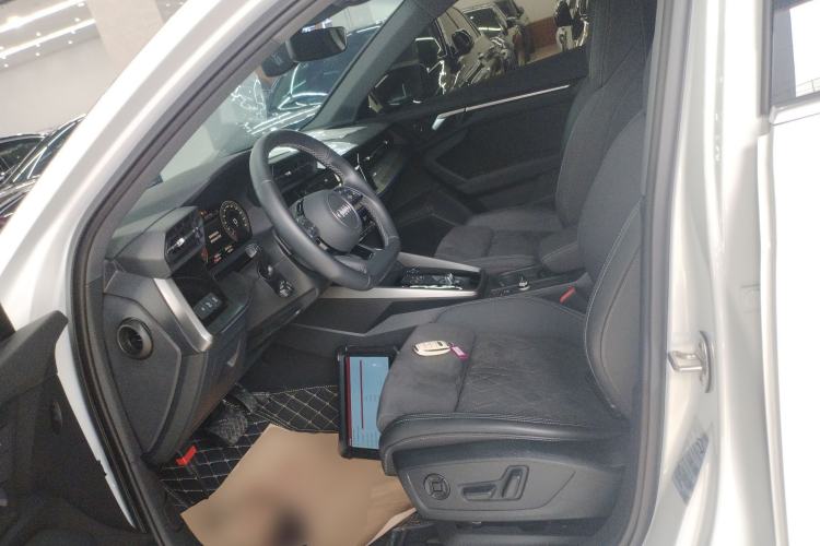 Used Audi A3 2024 A3L Limousine 35 TFSI Luxury Sport Edition