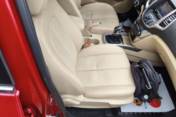 Used Changan Eado 2015 1.6L Manual Luxury Model China V Standard
