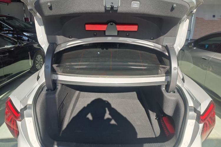 Used Hongqi EH7 2024 760 Pro+ Four-Wheel Drive Version
