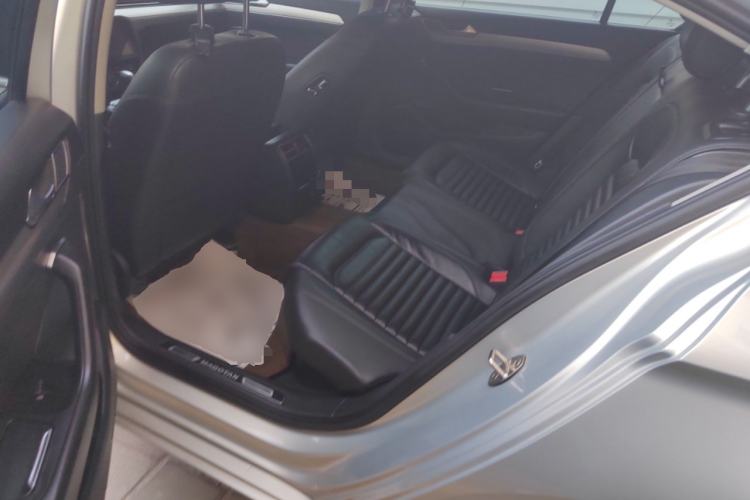 Used Volkswagen Magotan 2017 280TSI DSG Leading Edition
