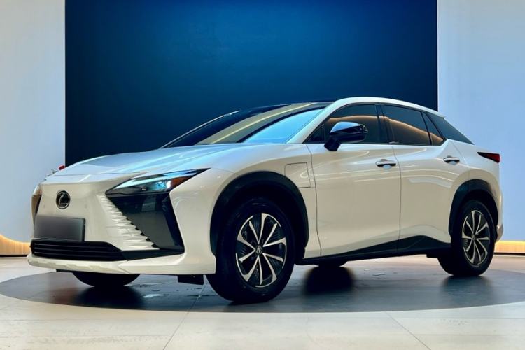 Used Lexus RZ 2023 450e All-Wheel Drive Luxury Edition
