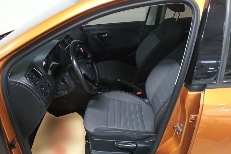 Used Volkswagen Polo 2018 1.5L Cross Polo Automatic