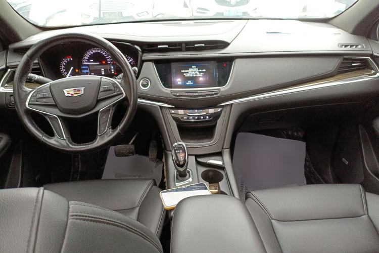 Used Cadillac XT5 2018 28E Four-Wheel Drive Tech Version