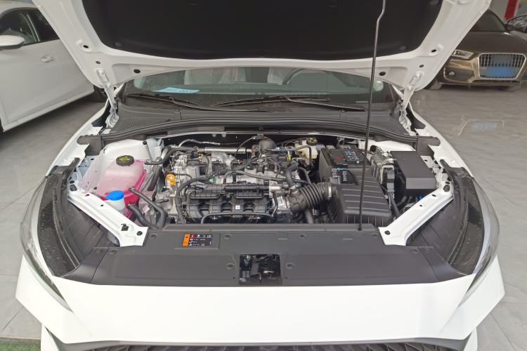 Used MG 5 2023 180 DVVT Manual Fashion Edition