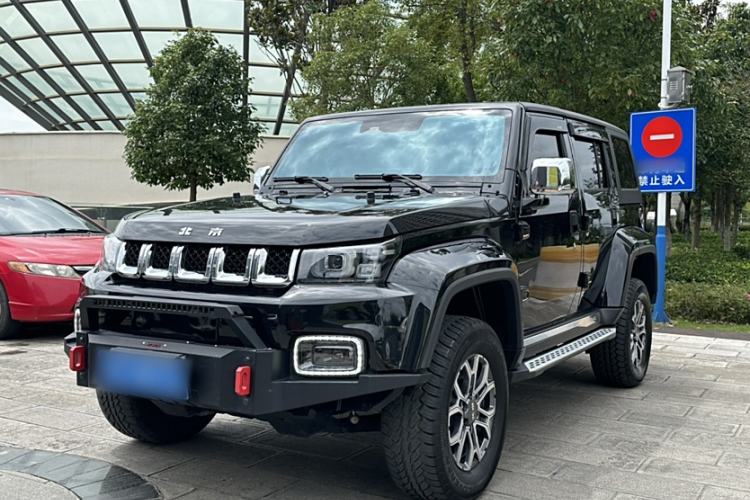 Used Beijing Auto BJ40 2023 2.0T Automatic Four-Wheel Drive Urban Hunter Edition Chivalrous Type
